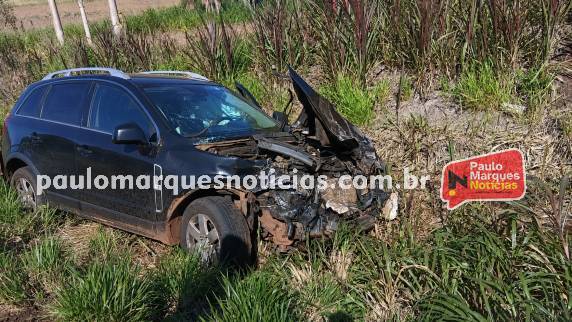 Acidente envolve caminhão-caçamba e SUV em São José do Inhacorá