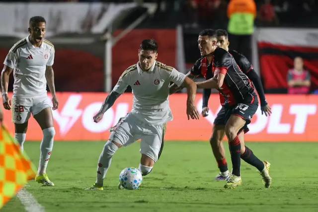 Inter perde para o Vitória por 2 a 0 em Salvador