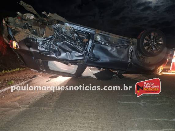 Acidente envolve dois veículos na BR-472, em Três de Maio