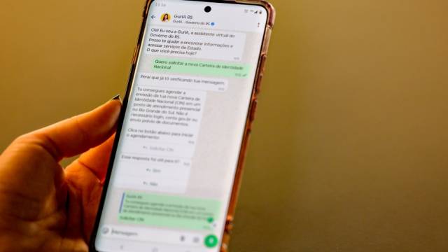 Carteira de identidade pode ser solicitada pelo WhatsApp no Rio Grande do Sul