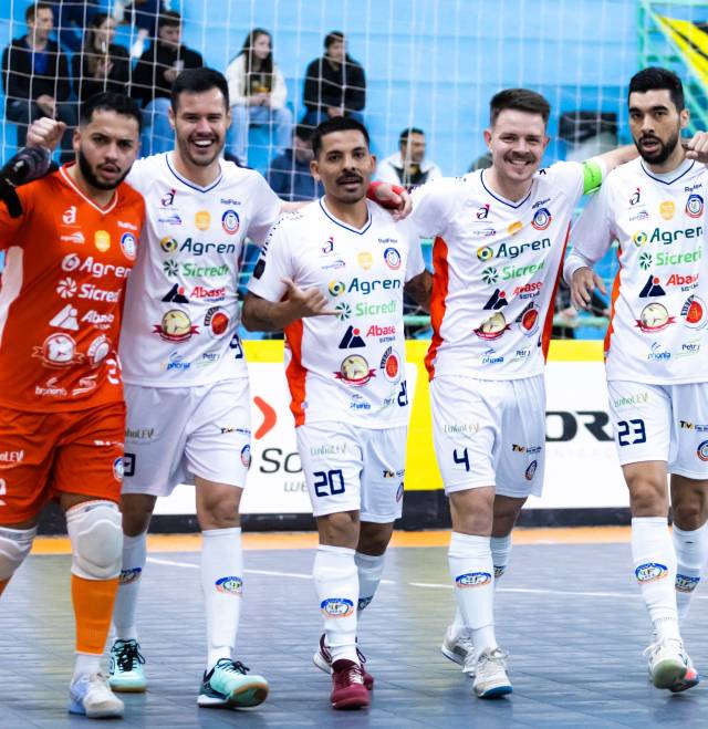 União Três-maiense vence o Tapejara Futsal fora de casa