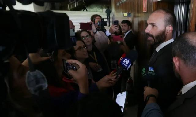 STF condena Eduardo Bolsonaro a inelegibilidade e a 4 anos de prisão