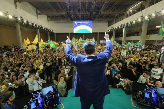 PL oficializa candidatura de Flávio Bolsonaro à Presidência