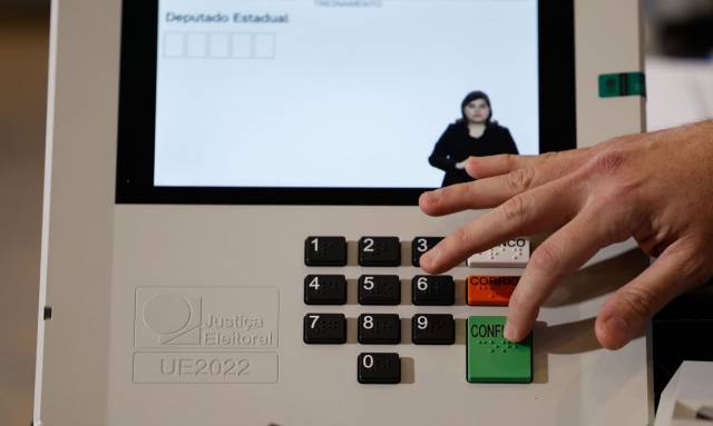 Propaganda eleitoral nas ruas e na internet começa neste domingo