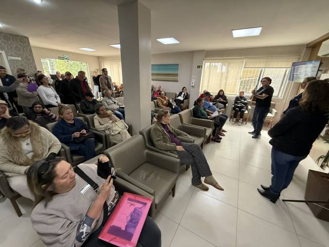 Voluntariado leva música a pacientes da Oncologia do Hospital Vida E Saúde