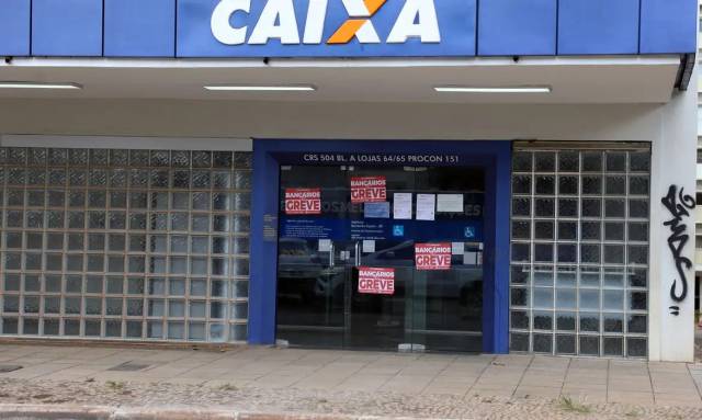 Funcionários da Caixa entram em greve nacional; BB tem paralisação parcial