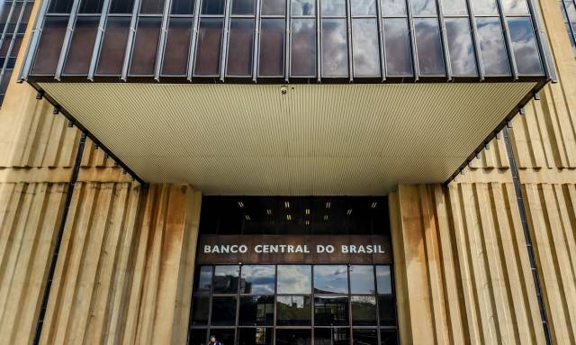 BC reduz juros básicos para 13,75% ao ano
