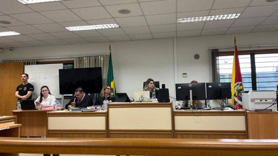 Tribunal do Júri absolve empresário e filha acusados de homicídio em Três de Maio