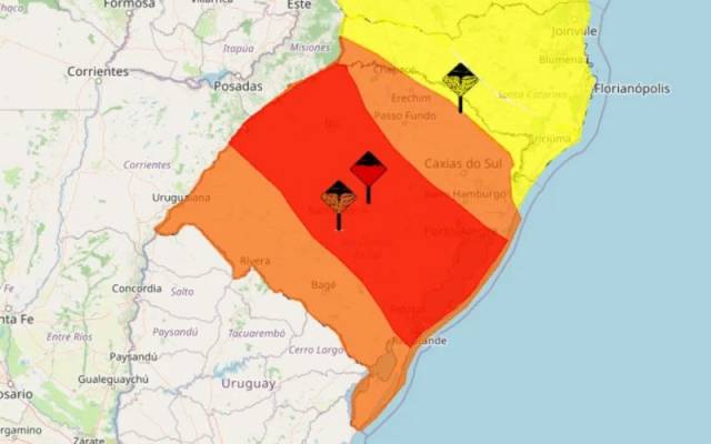 Semana começa com alerta de temporais no RS