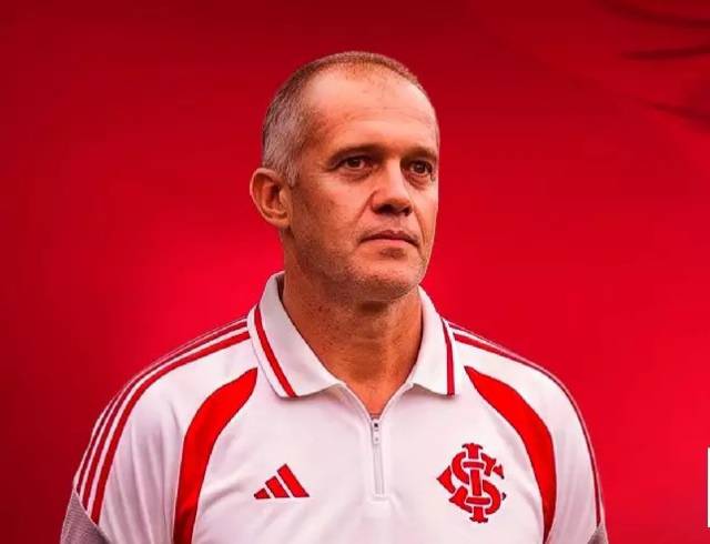 Eduardo Baptista é o novo técnico do Inter