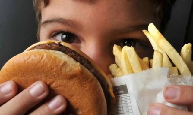 Em 30 anos, obesidade triplica no país e atinge 1/4 da população