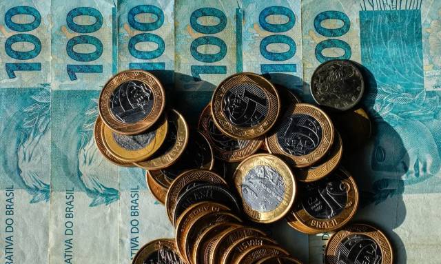 A 12 dias do 2º turno, governo propõe perdoar R$ 12 bi de dívidas de MEIs