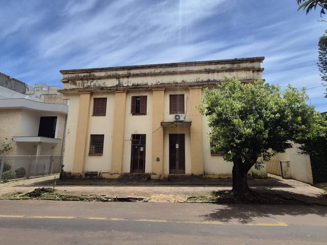 Prédio da antiga agência dos Correios de Três de Maio vai a leilão nesta quinta-feira